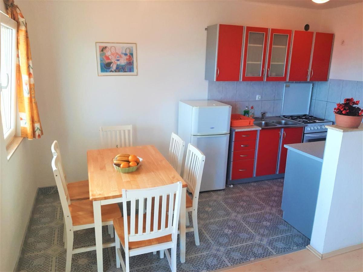 Cozy Apartments With Sea View โนวีวีโนดอลสกี ภายนอก รูปภาพ